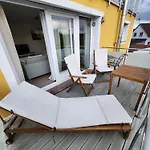 Apartment Esmeralda Mit Sonnenterrasse & Grossem Parkplatz *