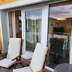 Esmeralda Mit Sonnenterrasse & Grossem Parkplatz Apartment *