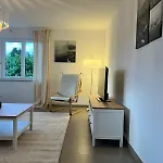 Esmeralda Mit Sonnenterrasse & Grossem Parkplatz Apartment