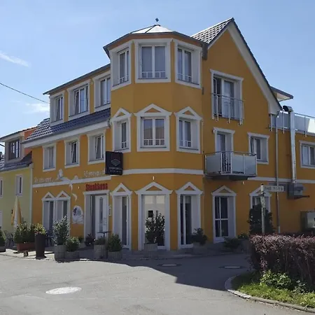 Esmeralda Mit Sonnenterrasse & Grossem Parkplatz * Ebersbach-Musbach