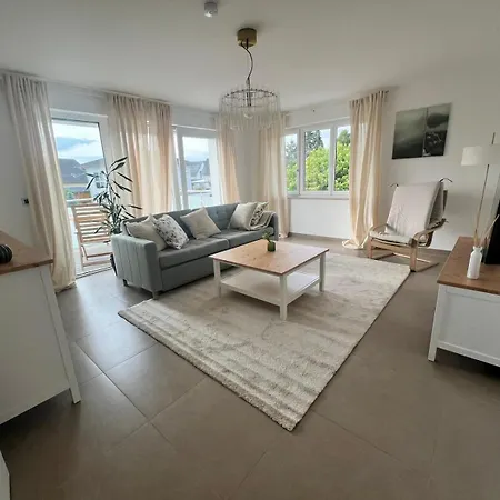 Moderne 72M2 Ferienwohnung Mit Sonnenterrase Top Lage * Ebersbach-Musbach