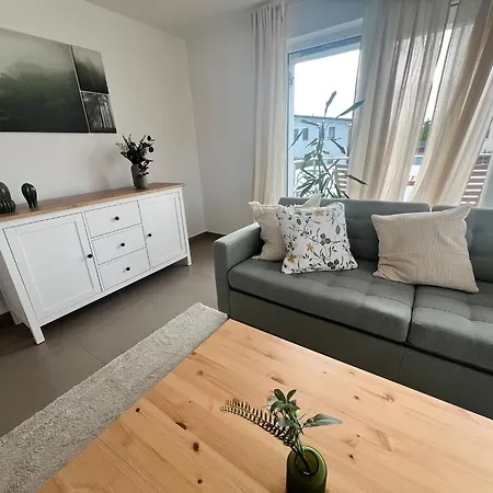 Moderne 72M2 Ferienwohnung Mit Sonnenterrase Top Lage Apartmán Ebersbach-Musbach